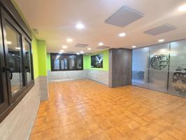 LOCAL COMERCIAL CON PARKING EN LAVACOLLA photo 0