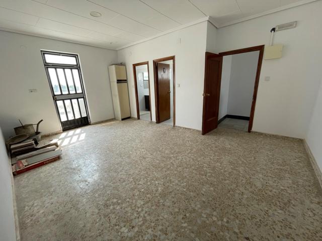 Local En alquiler en Barrios Periféricos - Pedanías, Albacete photo 0