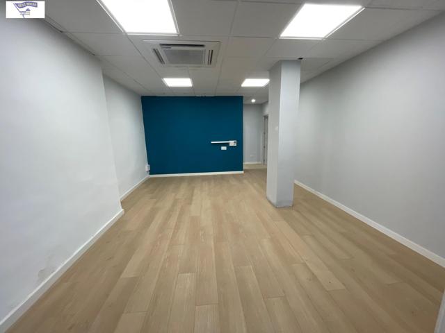 Amplio Local Comercial en Zona El Pilar de 113 m² photo 0