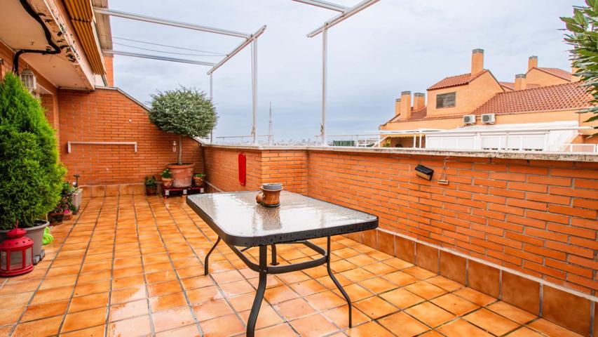 Estupendo ático reformado en venta en zona Pueblo Nuevo photo 0