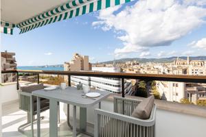 Exclusivo piso con espectaculares vistas sobre la bahía y el casco antiguo de Palma photo 0