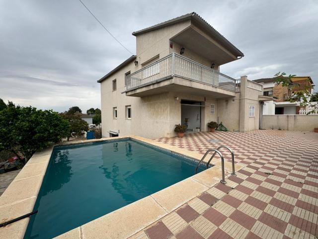 CASA CON PISCINA con OPCIÓN DOS FAMILIAS a 10 min. de la AP-7. photo 0