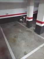 ¿Buscas plaza de párquing? esta puede ser la tuya photo 0