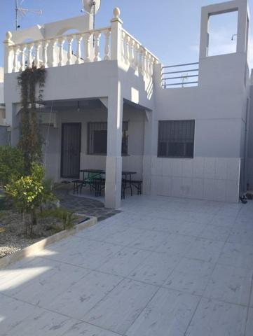 CHALET ADoSADO EN URB. E SALADO - TORREVIEJA photo 0