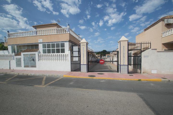CHALET ADOSADO EN URB. LOS ALTOS DE TORREVIEJA photo 0