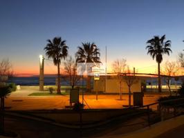 SE VENDE LOCAL COMERCIAL ACONDICIONADO COMO ESTUDIO A 100M² DE LA PLAYA photo 0