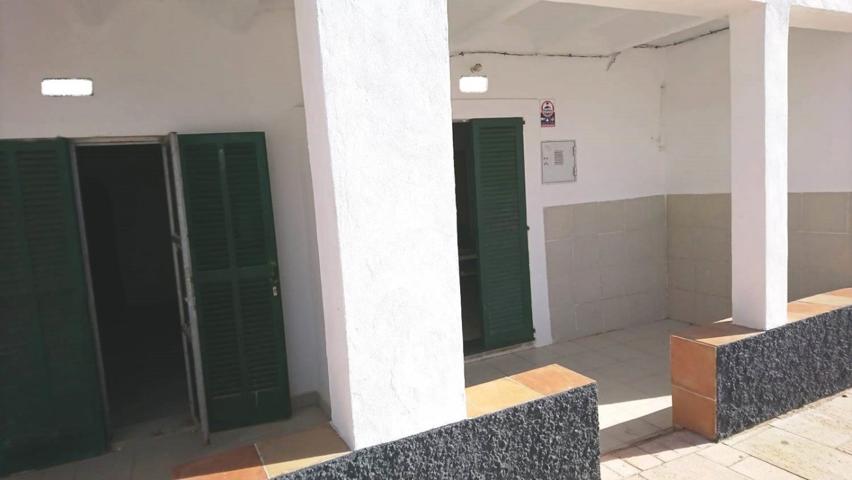 PLANTA BAJA CON TERRAZA DELANTERA EN PRIMERA LÍNEA DE MAR EN EL MOLINAR.(posibilidad de duplicar m²) photo 0