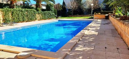 PISO DE 3 HABITACIONES, TERRAZA, PARKING, TRASTERO Y PISCINA COMUNITARIA CON JARDINES EN CALA MAJOR. photo 0