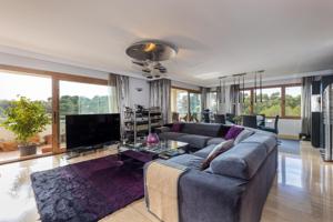 ÁTICO DE 4 HABITACIONES CON GRAN TERRAZA EN PLANTA, PARKING Y PISCINA COMUNITARIA EN CAS CATALÀ. photo 0