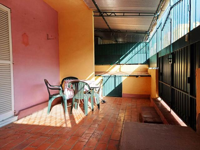 PLANTA BAJA (de edificio), 3 HABITACIONES Y TERRAZA EN SON ROCA. photo 0