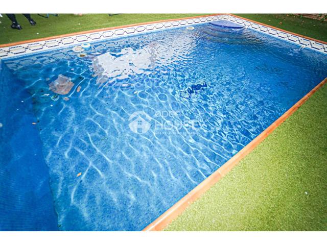 Chalet pareado en venta en Cenes de La Vega photo 0