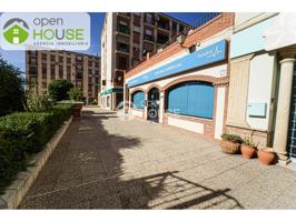 Local Comercial en Venta en Granada Capital - Zona Cervantes photo 0