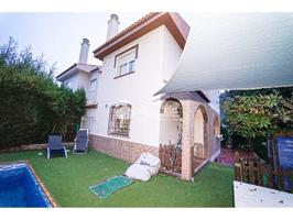 Chalet pareaddo con piscina propia photo 0