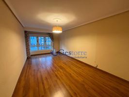Piso En venta en Calle Fray Ceferino, Centro-Casco Histórico, Oviedo photo 0