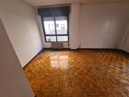 Piso En venta en Avenida Torrelavega, Fozaneldi-Tenderina-Ventanielles, Oviedo photo 0