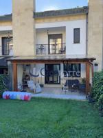 Casa En venta en Calle Aquilino Rodriguez El Chico, El Berrón-La Carrera, Siero photo 0