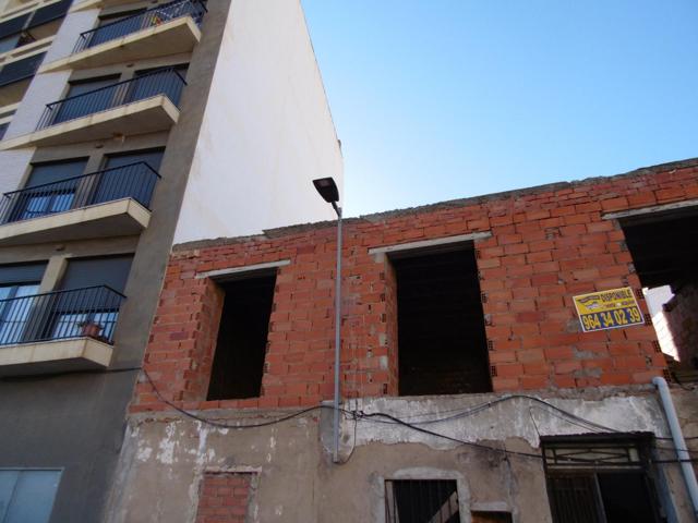🏡 Oportunidad única: Casa en construcción en La Vall d'Uixó photo 0