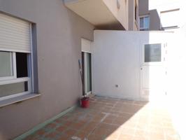 Bajo de 2 habitaciones con garaje y trastero photo 0