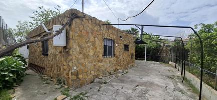 Encantadora alquería rústica con piscina y terreno – Tu refugio rural ideal photo 0