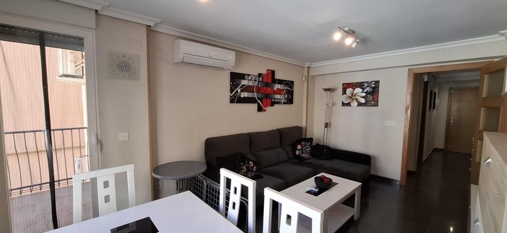 🏡 Piso Reformado con Encanto: 2 Habitaciones + Estudio (ántes 3h) – ¡Listo para Entrar a Vivir! photo 0