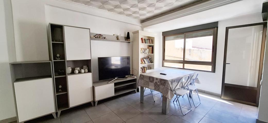 🏡 Piso Reformado de 3 habitaciones en Ronda Magdalena photo 0