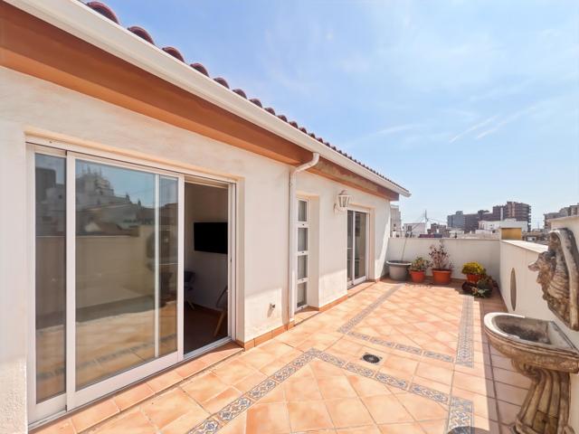 Ático Dúplex Exclusivo de 4 Habitaciones en Zona Céntrica photo 0