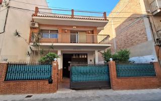 🏡 Casa con encanto en Almazora – 3 habitaciones, garaje, solárium y mucho más photo 0