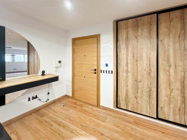 Piso céntrico de 3 habitaciones y 2 baños totalmente reformado con altas calidades photo 0
