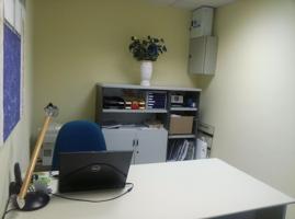 Alquiler de oficina en centro empresarial photo 0