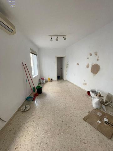 LOCAL COMERCIAL ZONA LAS CANTERAS photo 0