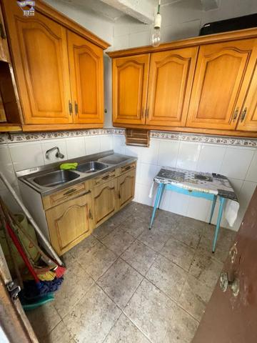 SE VENDE CASA INDEPENDIENTE POR LA ZONA DEL CASCO ANTIGUO photo 0