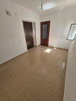 SE VENDE APARTAMENTO EN PATIO DE VECINOS (ZONA CASCO ANTIGUO) photo 0