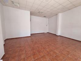 SE VENDE LOCAL COMERCIAL EN ZONA FUENTE DEL RÍO photo 0