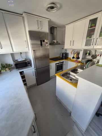 SE VENDE PISO EN PRIMERA PLANTA EN ZONA BARRIO BAJO photo 0