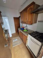 SE VENDE CASA EN PRIMERA PLANTA EN PATIO DE VECINOS EN ZONA CERCANO A CENTRO photo 0