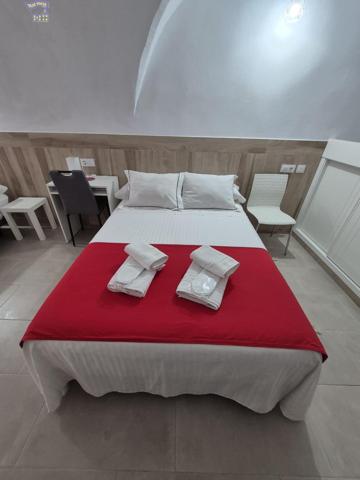SE VENDE APARTAMENTO EN PATIO DE VECINOS (ZONA CENTRO) photo 0