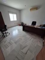 SE VENDE LOCAL COMERCIAL EN ZONA CERCANO A CENTRO photo 0