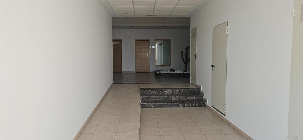 SE VENDE OFICINA EN POLIGONO BASE 2000 LORQUI photo 0
