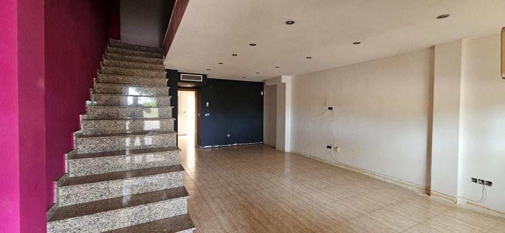 SE VENDE ADOSADO EN ALGEZARES photo 0