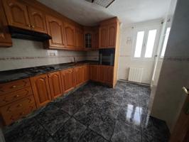 SE VENDE ESTUPENDO PISO EN YECLA photo 0
