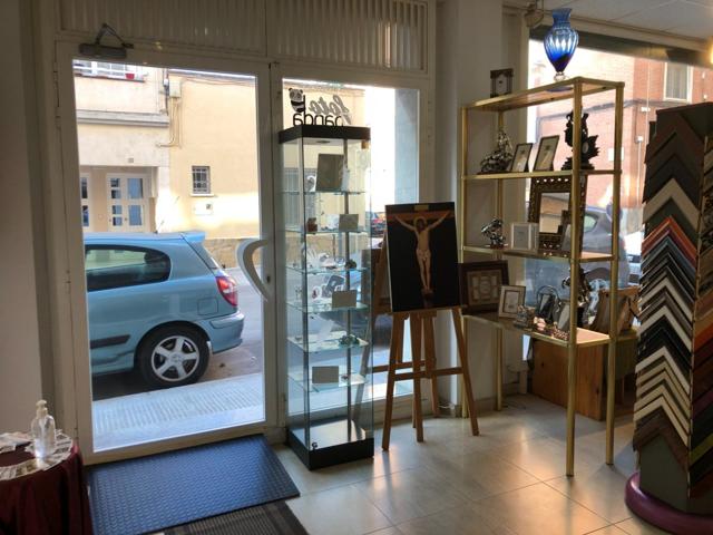 LOCAL COMERCIAL AL LADO DEL AMBULATORIO -130 m2- photo 0