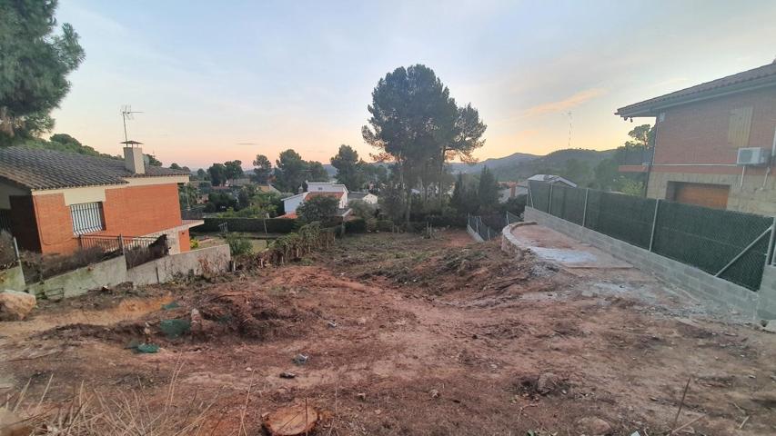 PARCELA URBANA EN VENTA EN BUENA ZONA DE FONTPINEDA photo 0