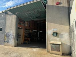 SE VENDE NAVE INDUSTRIAL CON NEGOCIO DE CARPINTERIA EN PLENO FUNCIONAMIENTO photo 0