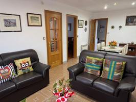 CASA DE PUEBLO IDEAL PARA 2 FAMILIAS EN EL CENTRO DEL PUEBLO photo 0
