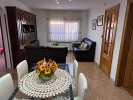 CASA DE PUEBLO IDEAL PARA 2 FAMILIAS EN EL CENTRO DEL PUEBLO photo 0