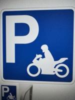 VENTA DE PLAZAS DE PARKING DE MOTO EN C.FELIU MONNÉ-AVDA. FRANCESC MACIÁ photo 0