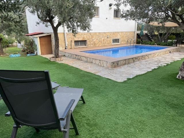 GRAN CASA EN VENTA EN URBANIZACIÓN CAN VINYALS photo 0
