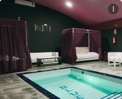 se vende hotel en Malaga zona aeropuerto photo 0