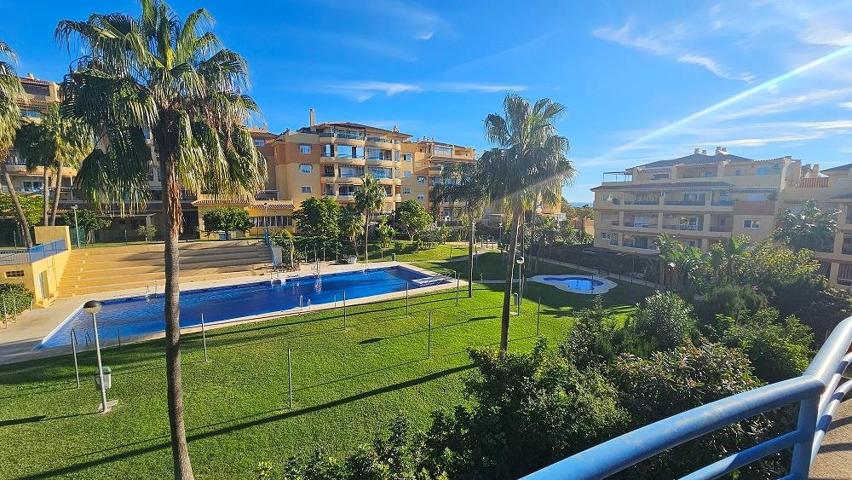 se vende atico duplex en torremolinos photo 0