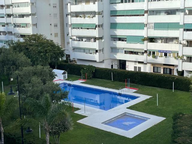 se vende amplio piso 136 metros a tan solo 200 metros playa zona mezquita photo 0